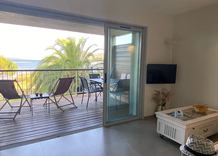 Les Oliviers 6 - Pieds Dans L'eau شقة