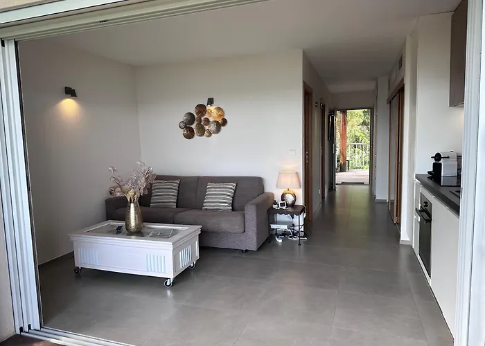 Les Oliviers 6 - Pieds Dans L'eau شقة