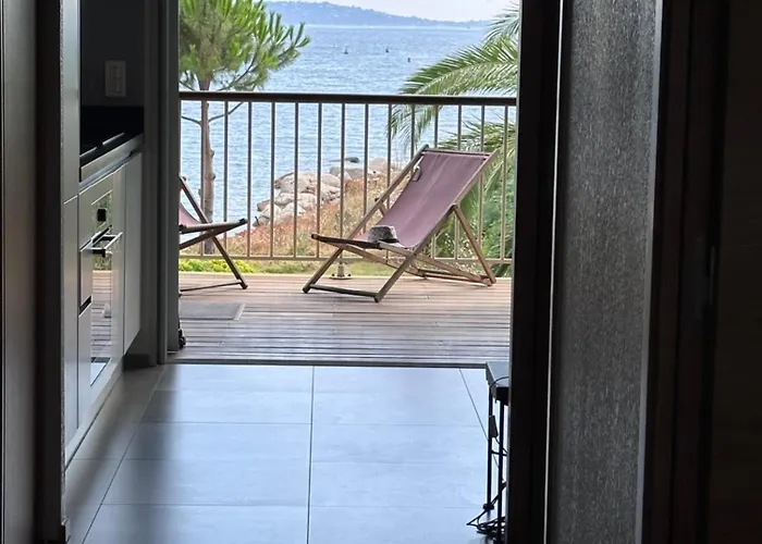 Les Oliviers 6 - Pieds Dans L'eau شقة *